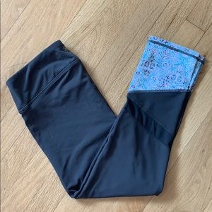 EUC Gaiam mesh Capri legging